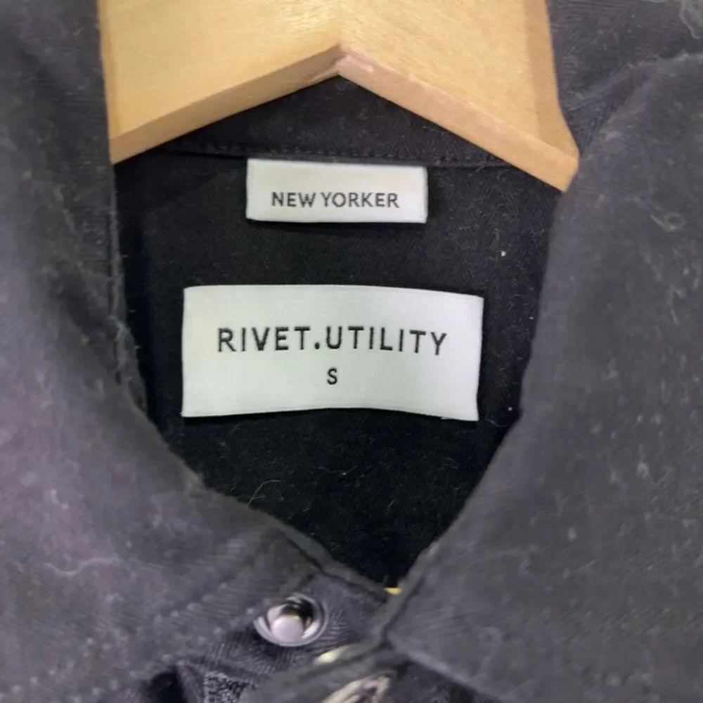 Rivet Utility Women's Jumpsuit - Picture 4 of 6